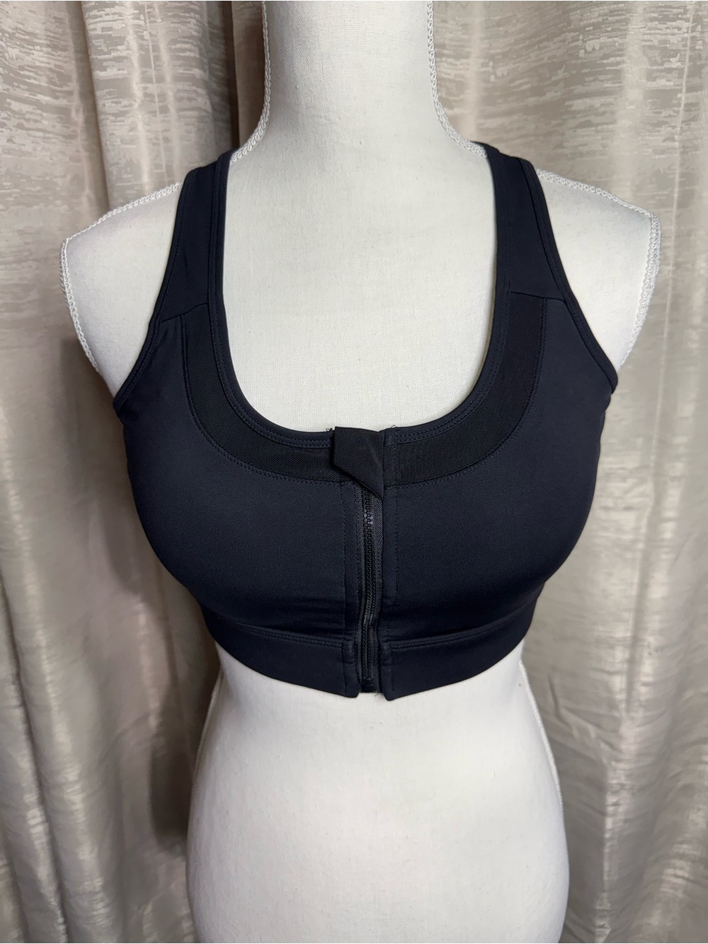 Sport-Pro Front-Zip Black Sports Bra with Scoop Neck